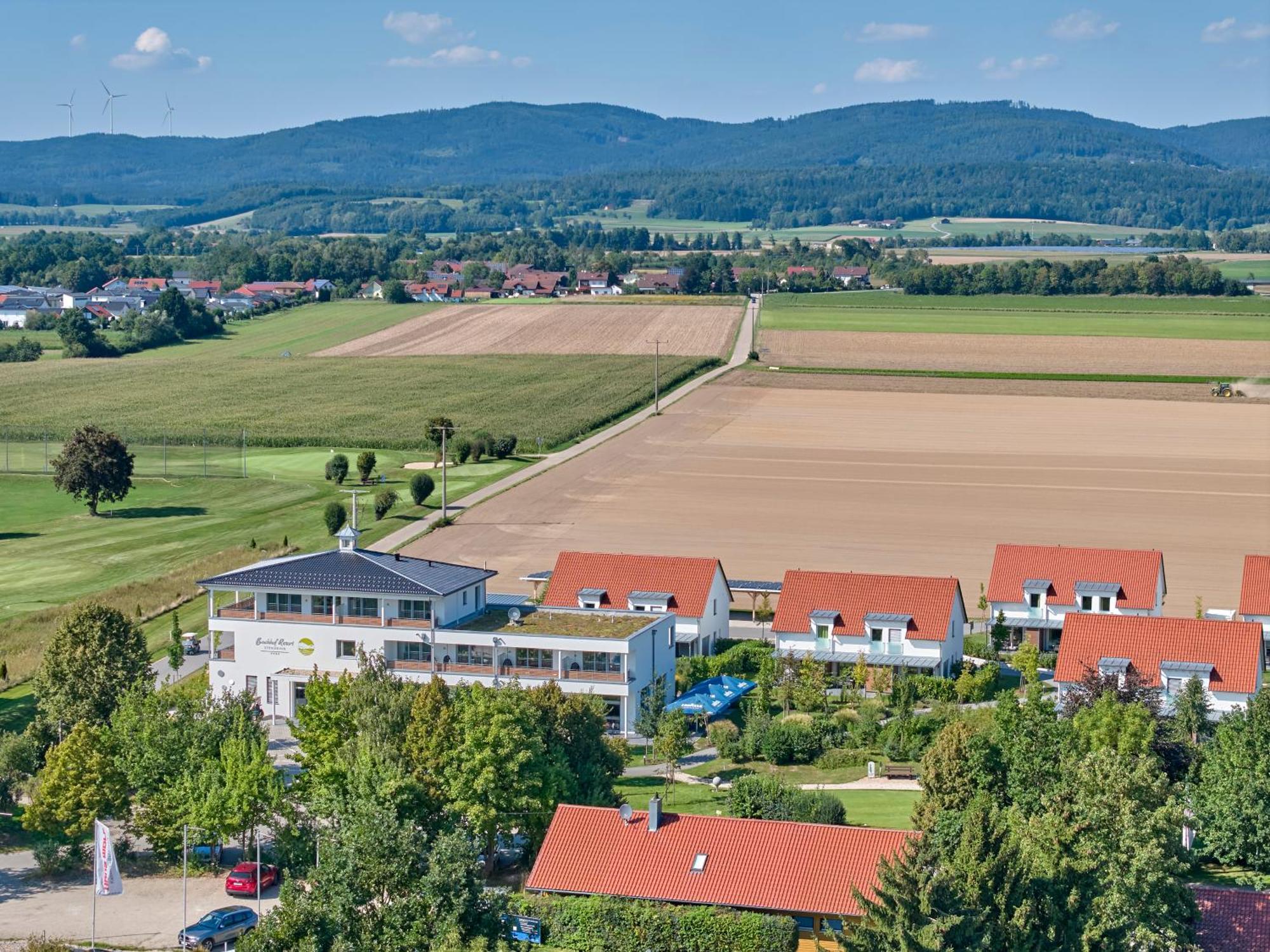 Bachhof Resort Hotel Kirchroth Exterior foto